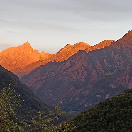 Mansarde, Avec Vue Sur Les Vallees D'ala Et Grande Appartamento *
